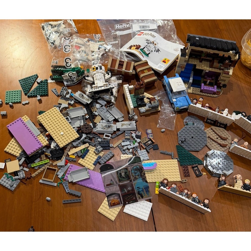 LEGO Harry Potter 4lb Lot 20+ Minifigures Sets - Picture 2 of 15